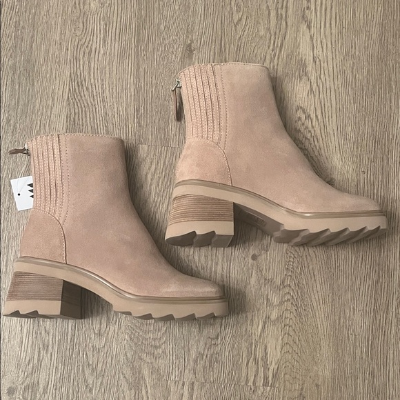 Dolce Vita Shoes - Dolce Vita Tan Ankle Booties